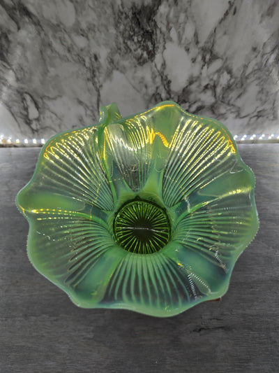 1907 Antique Jefferson Glass Lime Green Opalescent Stretched Ruffled Glass Vase