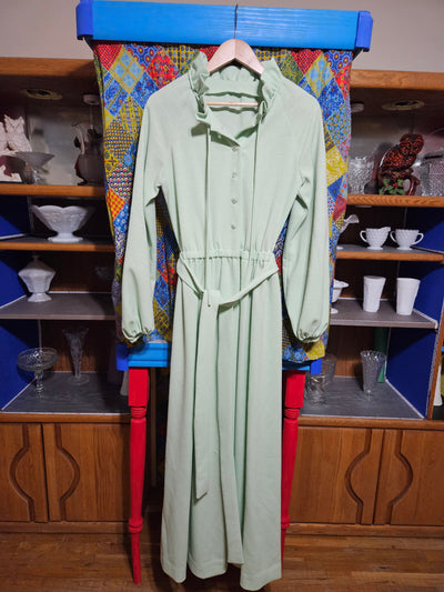 1970's Vintage Green Dress with Ruffled Collar