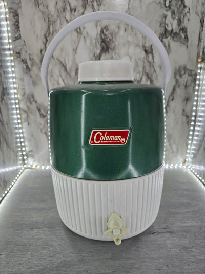 1966 Vintage Coleman Snow-Lite Green 2 Gallon Drink Jug with cup in original box