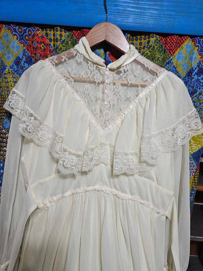 1970's MCM Prairie Style Wedding dress