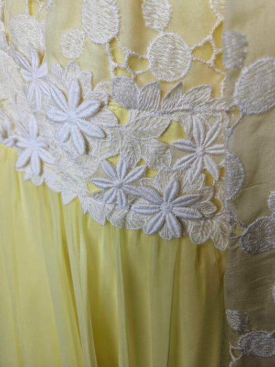 1960's Vintage MCM Yellow and white Daisy Chiffon Prom dress