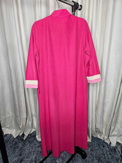 1970's Vintage MCM Vanity Fair zip up robe pink velour fleece housecoat with pockets